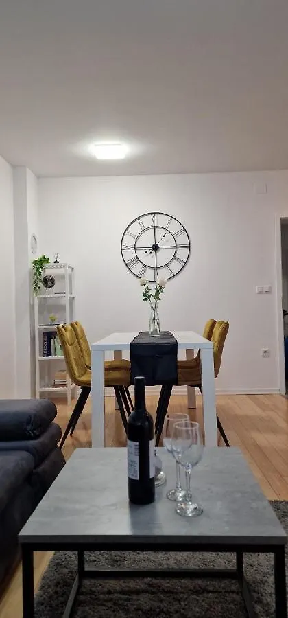 Tobys Place Pula Apartamento